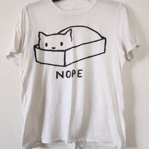 🎀Threadless Cat in Box 'Nope' T-Shirt - White - Junior's Small🎀